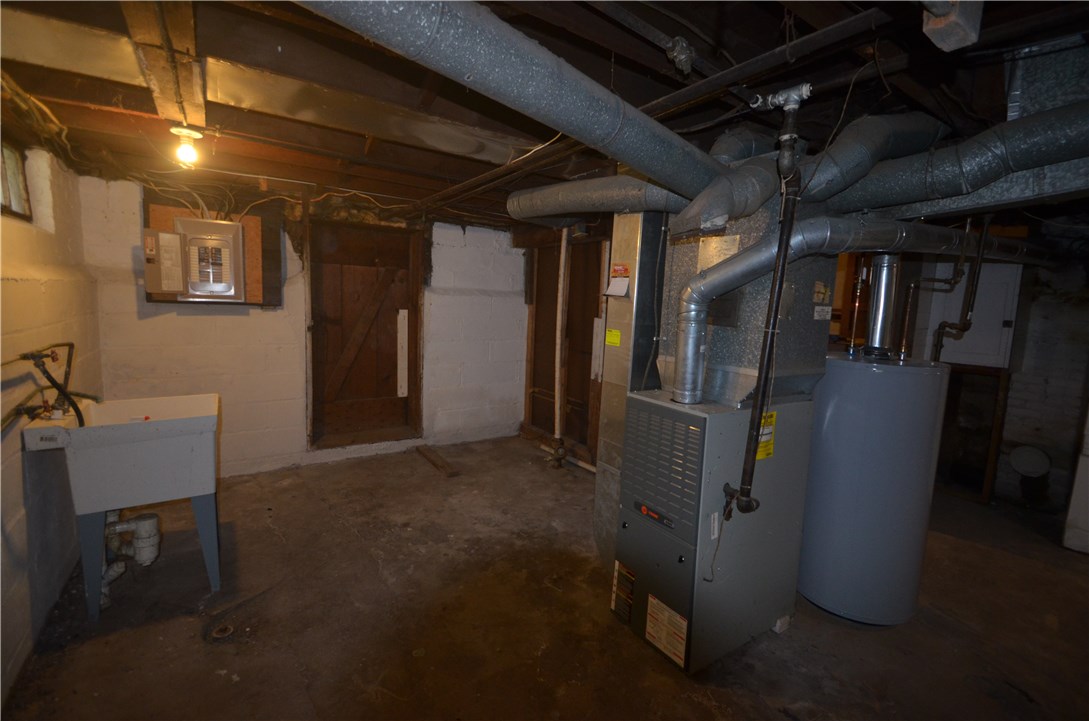 253 Marion Street Rochester, NY 14610 - Photo 11 of 12