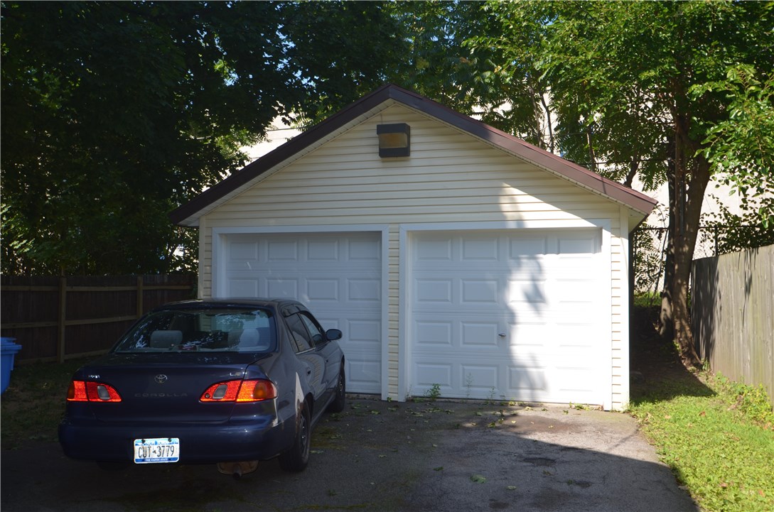 253 Marion Street Rochester, NY 14610 - Photo 2 of 12