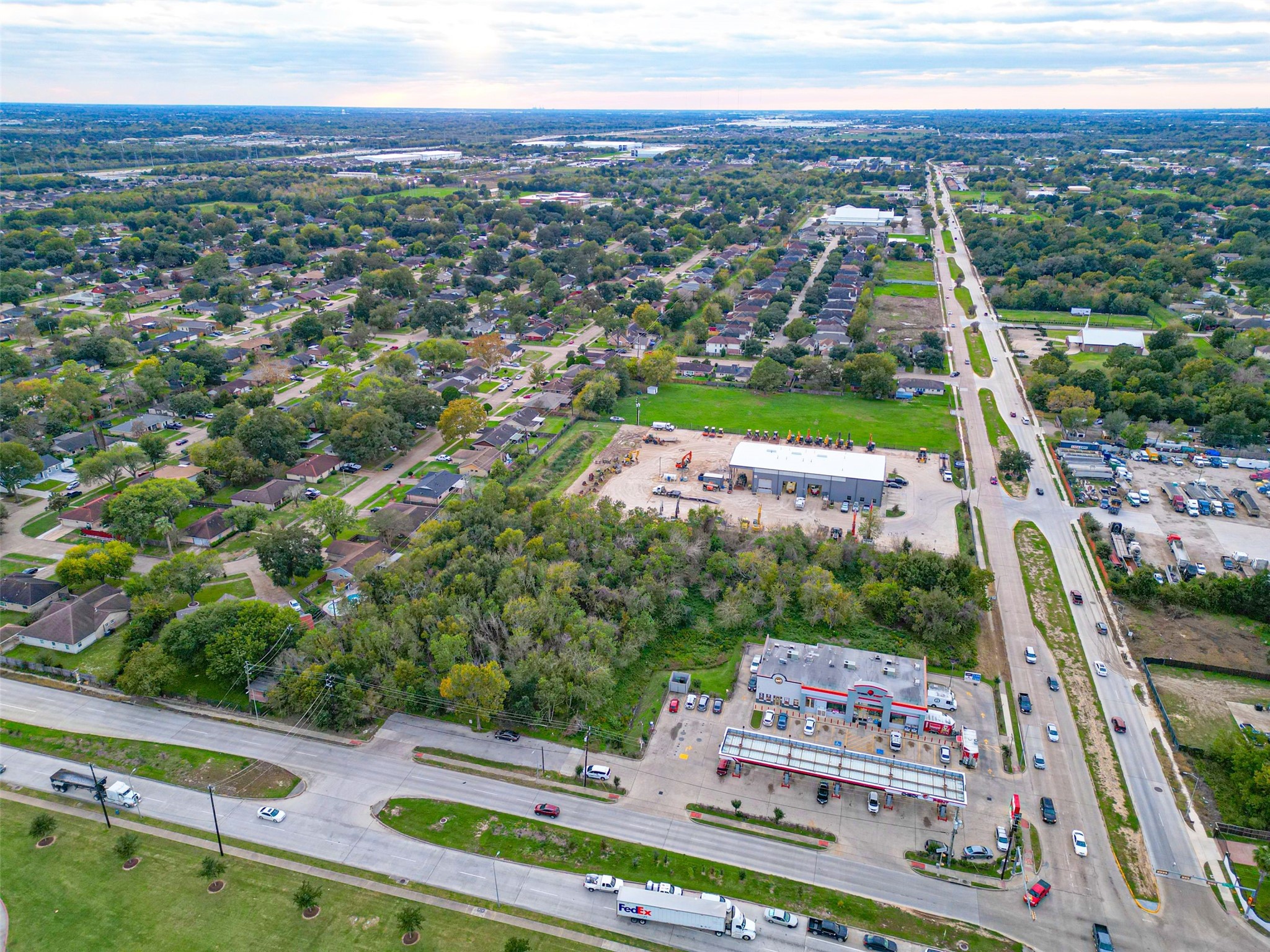 8420 Fuqua Street Houston, TX 77075 - Photo 4 of 17 a view of a city