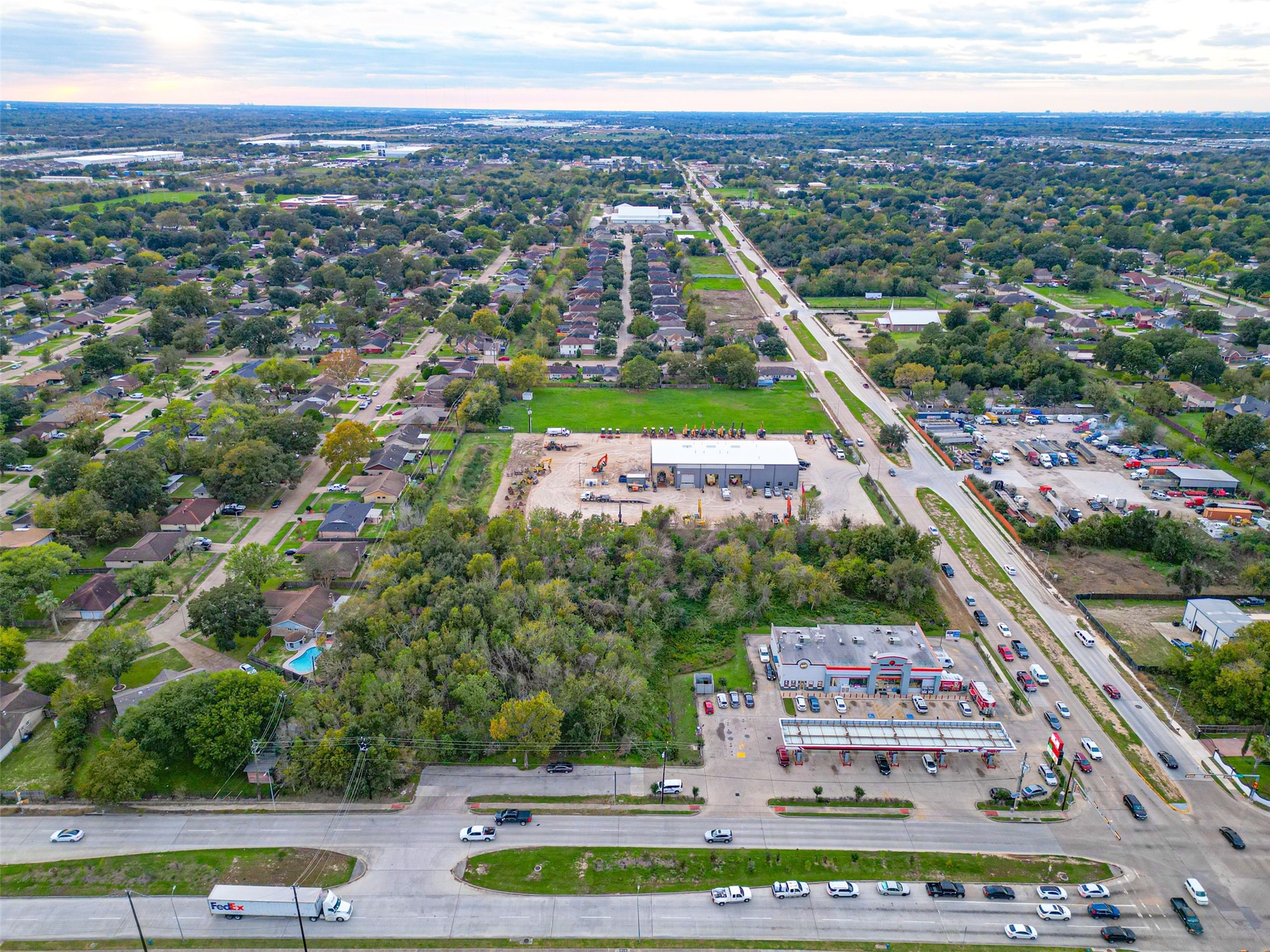 8420 Fuqua Street Houston, TX 77075 - Photo 6 of 17 a view of a city