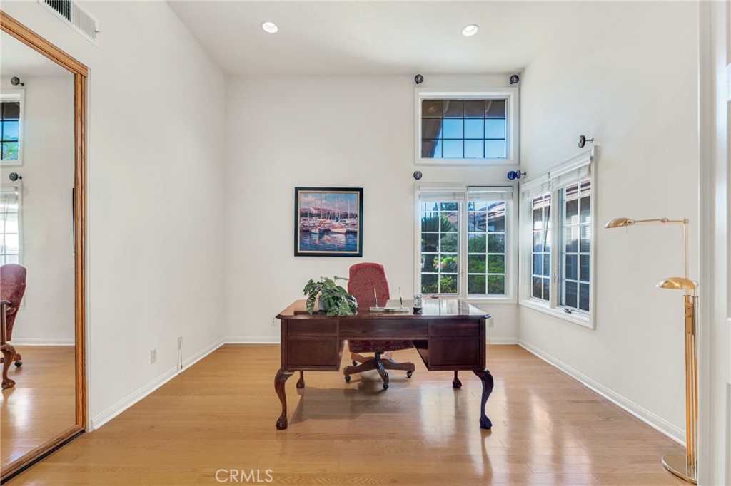 18830 Beechtree Lane Porter Ranch, CA 91326 - Photo 28 of 55