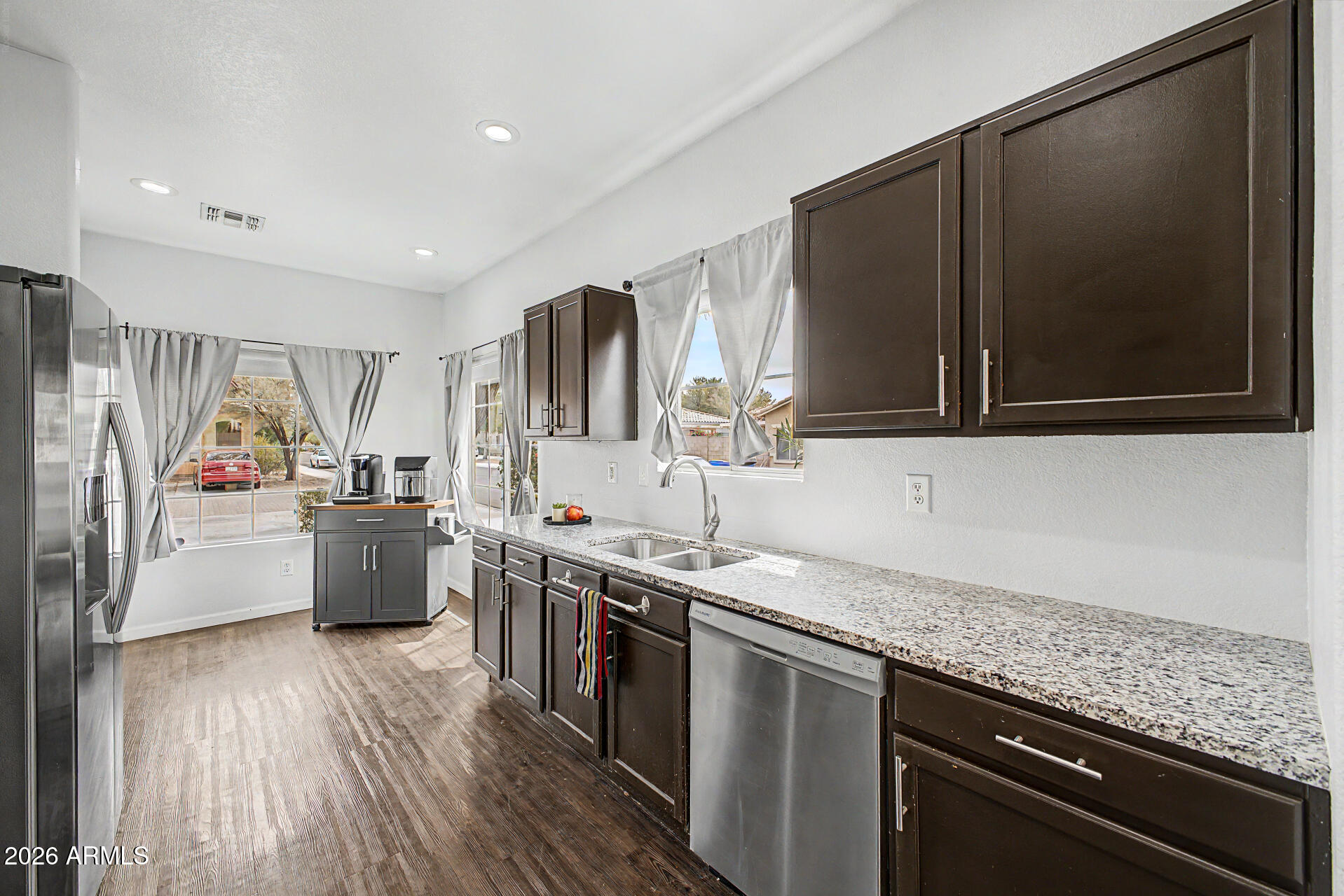 2562 East Riviera Drive Chandler, AZ 85249 - Photo 10 of 28 11 - Riviera