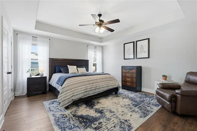 $565,000 | 3904 Southwest Stoney Brook Drive, Lee's Summit, MO 64082