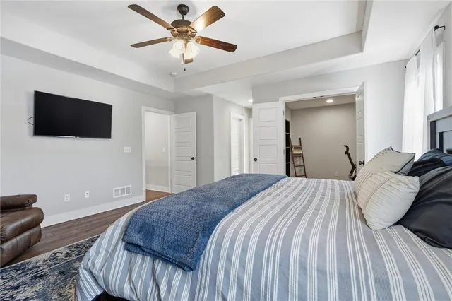 $565,000 | 3904 Southwest Stoney Brook Drive, Lee's Summit, MO 64082