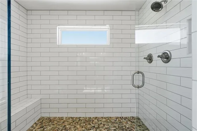 $565,000 | 3904 Southwest Stoney Brook Drive, Lee's Summit, MO 64082