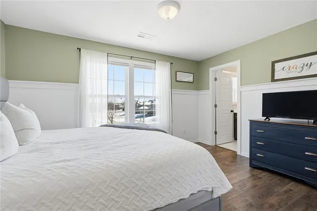 $565,000 | 3904 Southwest Stoney Brook Drive, Lee's Summit, MO 64082