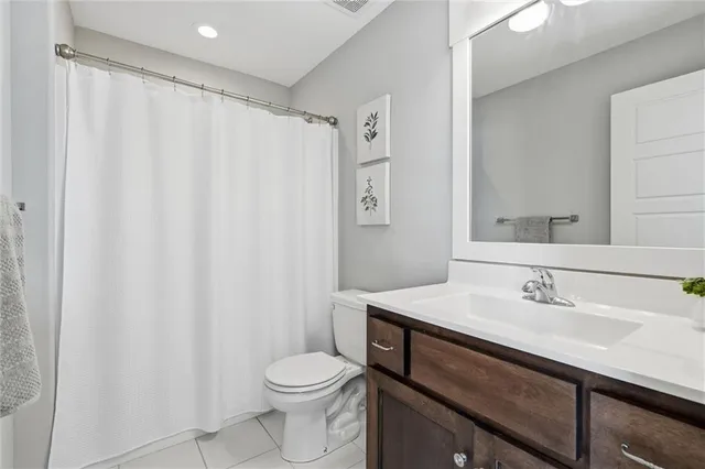 $565,000 | 3904 Southwest Stoney Brook Drive, Lee's Summit, MO 64082