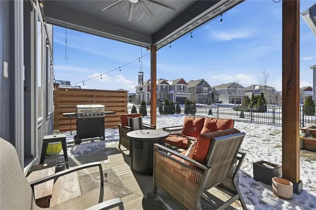 $565,000 | 3904 Southwest Stoney Brook Drive, Lee's Summit, MO 64082