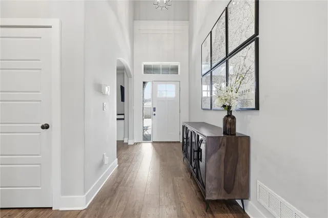 $565,000 | 3904 Southwest Stoney Brook Drive, Lee's Summit, MO 64082