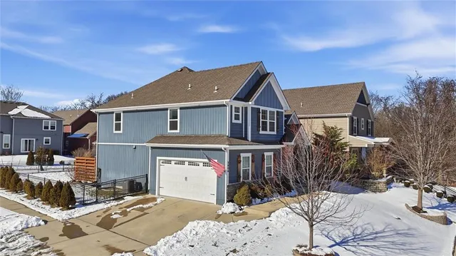 $565,000 | 3904 Southwest Stoney Brook Drive, Lee's Summit, MO 64082