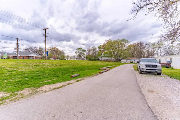 $448,000 | 827 Sycamore Street, Rockport, IN 47635