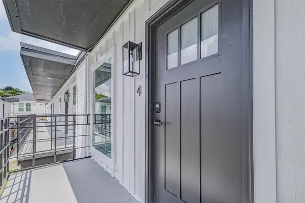 $1,399 | 1701 Johanna Drive, Unit B, Houston, TX 77055