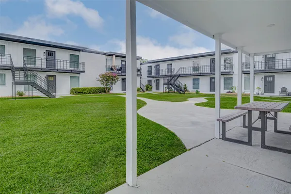 $1,399 | 1701 Johanna Drive, Unit B, Houston, TX 77055