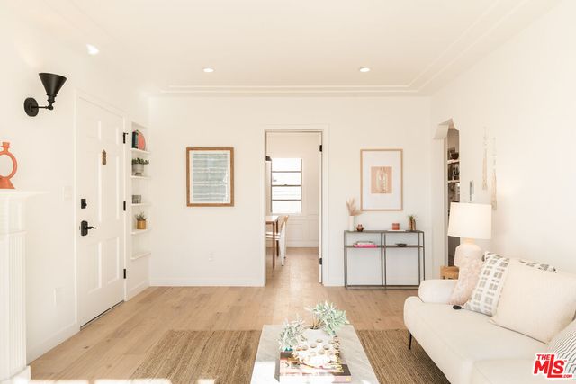 $510,000 | 445 1/2 North Sierra Bonita Avenue, Los Angeles, CA 90036