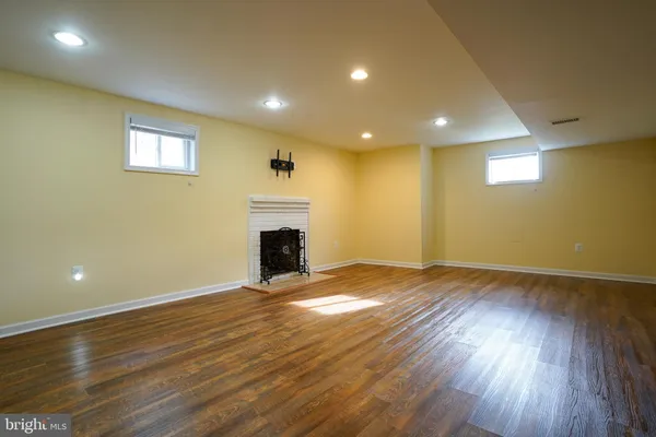 $4,300 | 2017 North Cameron Street, Arlington, VA 22207