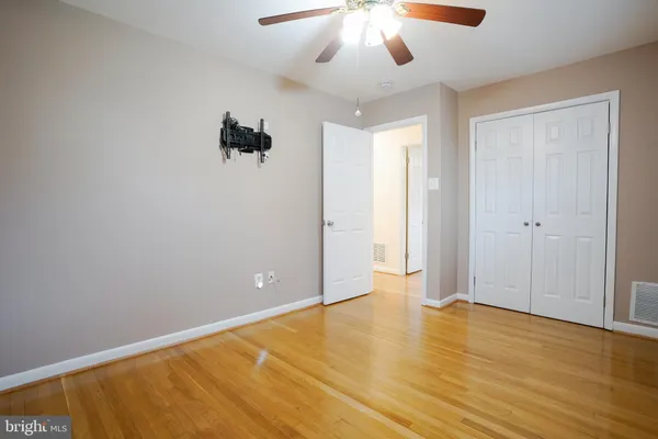 $4,300 | 2017 North Cameron Street, Arlington, VA 22207
