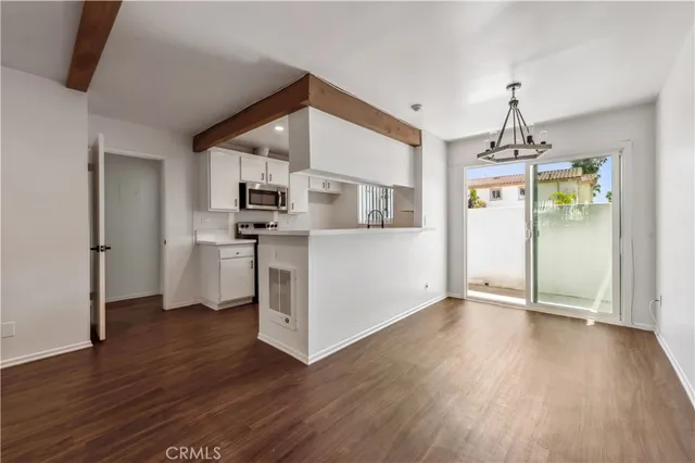 $2,995 | 415 South Prospect Avenue, Unit 106, Redondo Beach, CA 90277