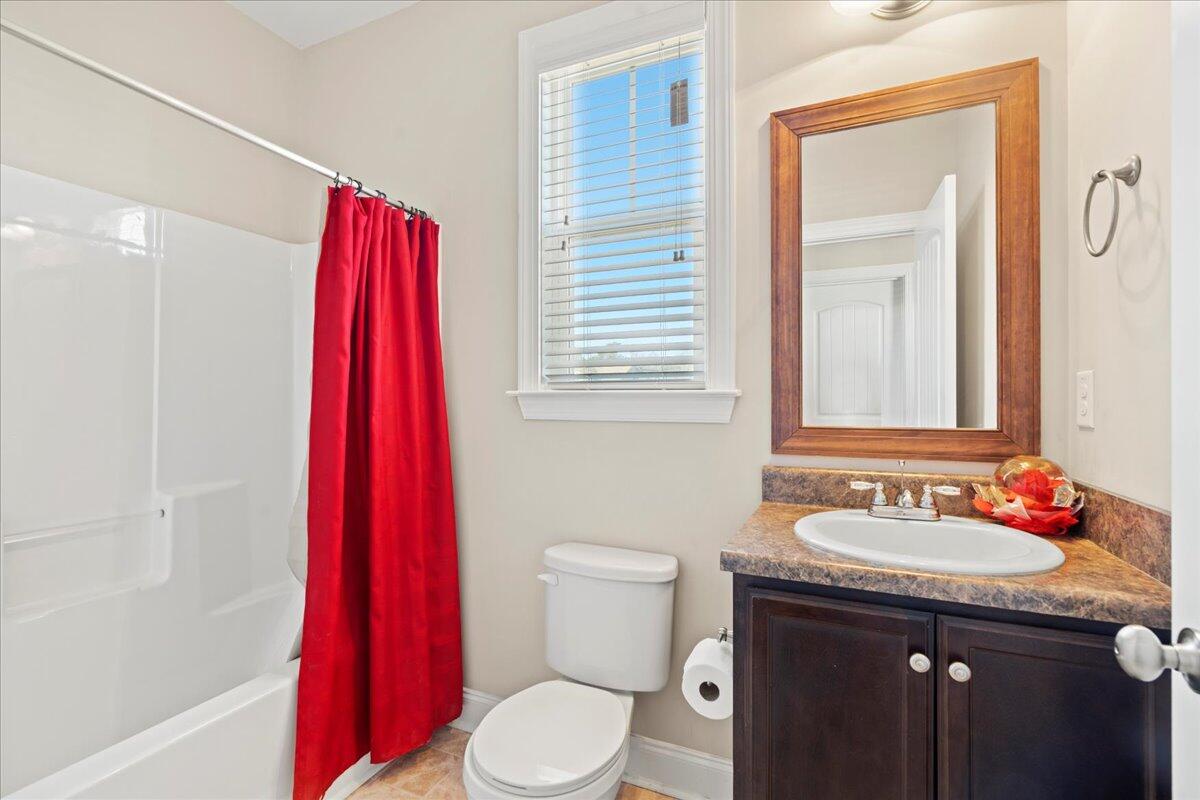 902 Inman Drive Grovetown, GA 30813 - Photo 21 of 41 21-Guest Bathroom