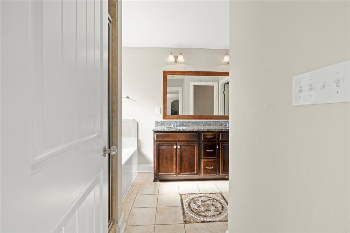 902 Inman Drive Grovetown, GA 30813 - Photo 27 of 41 27-Master Bath