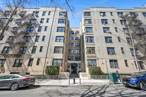$175,000 | 2685 Creston Avenue, Unit 2F | Fordham