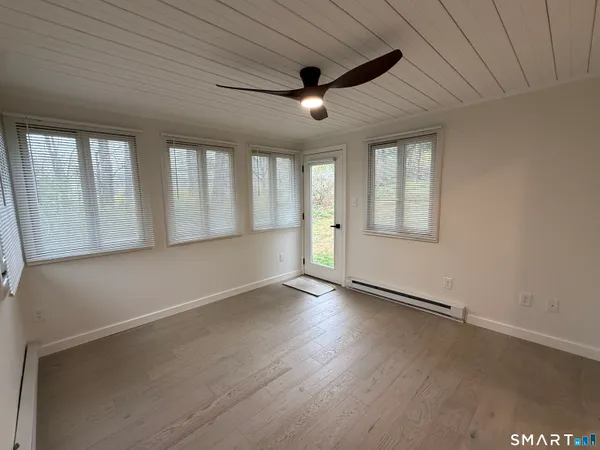 $389,900 | 8 Winchester Court, Unit 8, Farmington, CT 06032