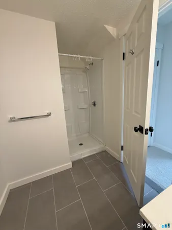 $389,900 | 8 Winchester Court, Unit 8, Farmington, CT 06032