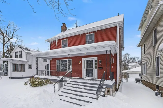 $494,000 | 1518 Forres Avenue, St. Joseph, MI 49085