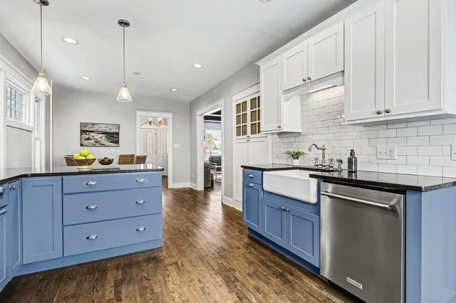 $494,000 | 1518 Forres Avenue, St. Joseph, MI 49085