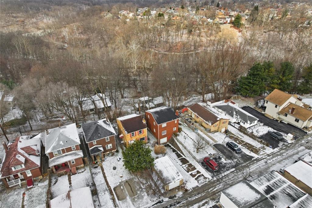 7210 Raymond Street Pittsburgh, PA 15218 - Photo 34 of 37 an aerial view of a city with lots of residential buildings