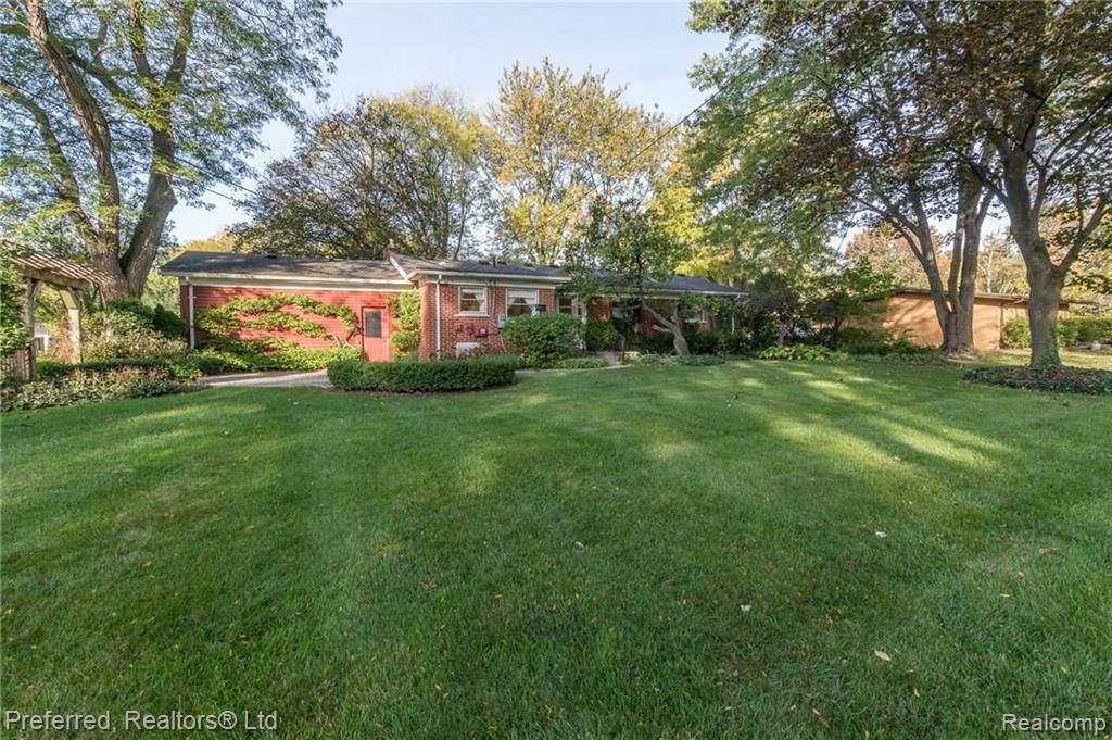 28244 Peppermill Road Farmington Hills, MI 48331 - Photo 24 of 28