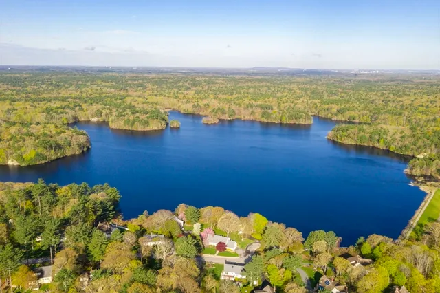 $1,049,900 | 34 Flintlock Ridge Road, Cohasset, MA 02025