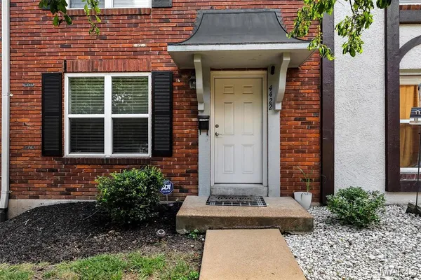 $232,000 | 4422 Pegasus Drive, Oakville, MO 63129