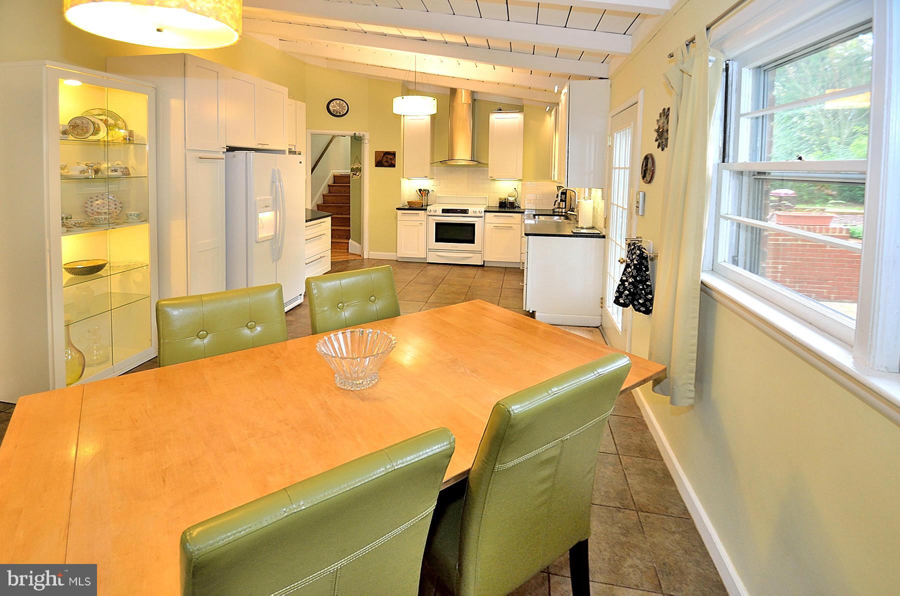 5205 Cedar Road Alexandria, VA 22309 - Photo 12 of 26 Kitchen