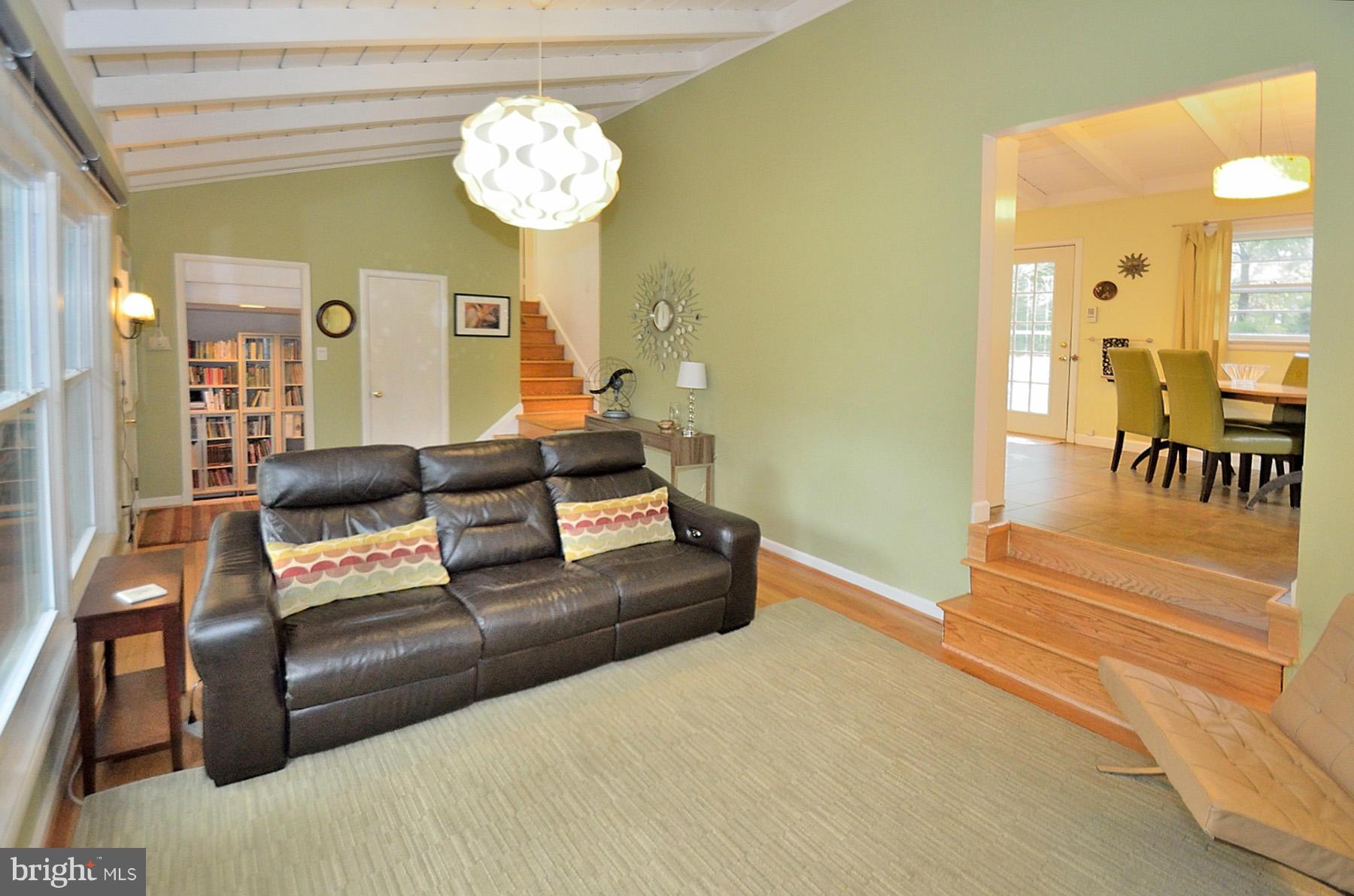 5205 Cedar Road Alexandria, VA 22309 - Photo 9 of 26 Living Room