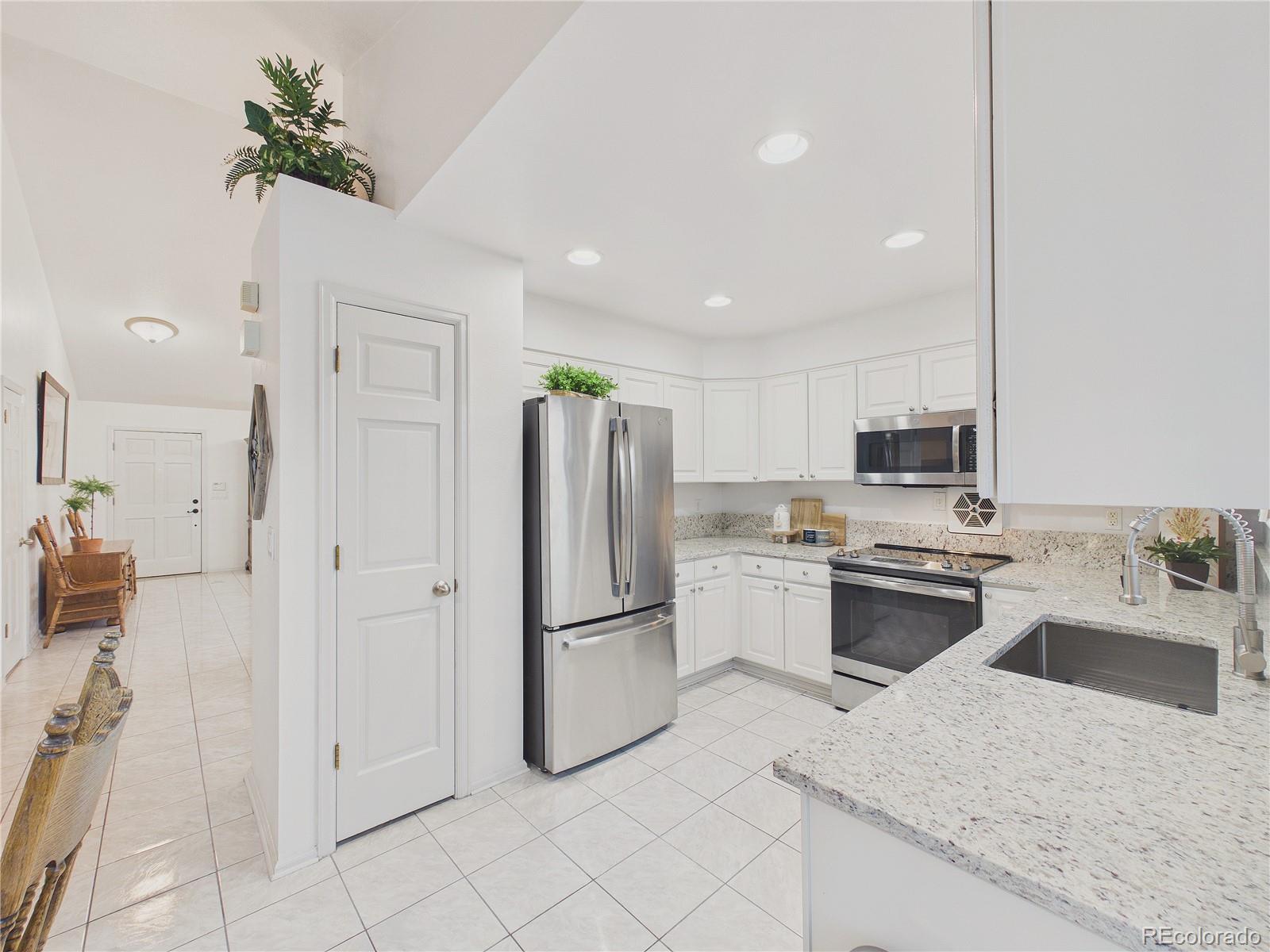6888 Howell Street Arvada, CO 80004 - Photo 19 of 29