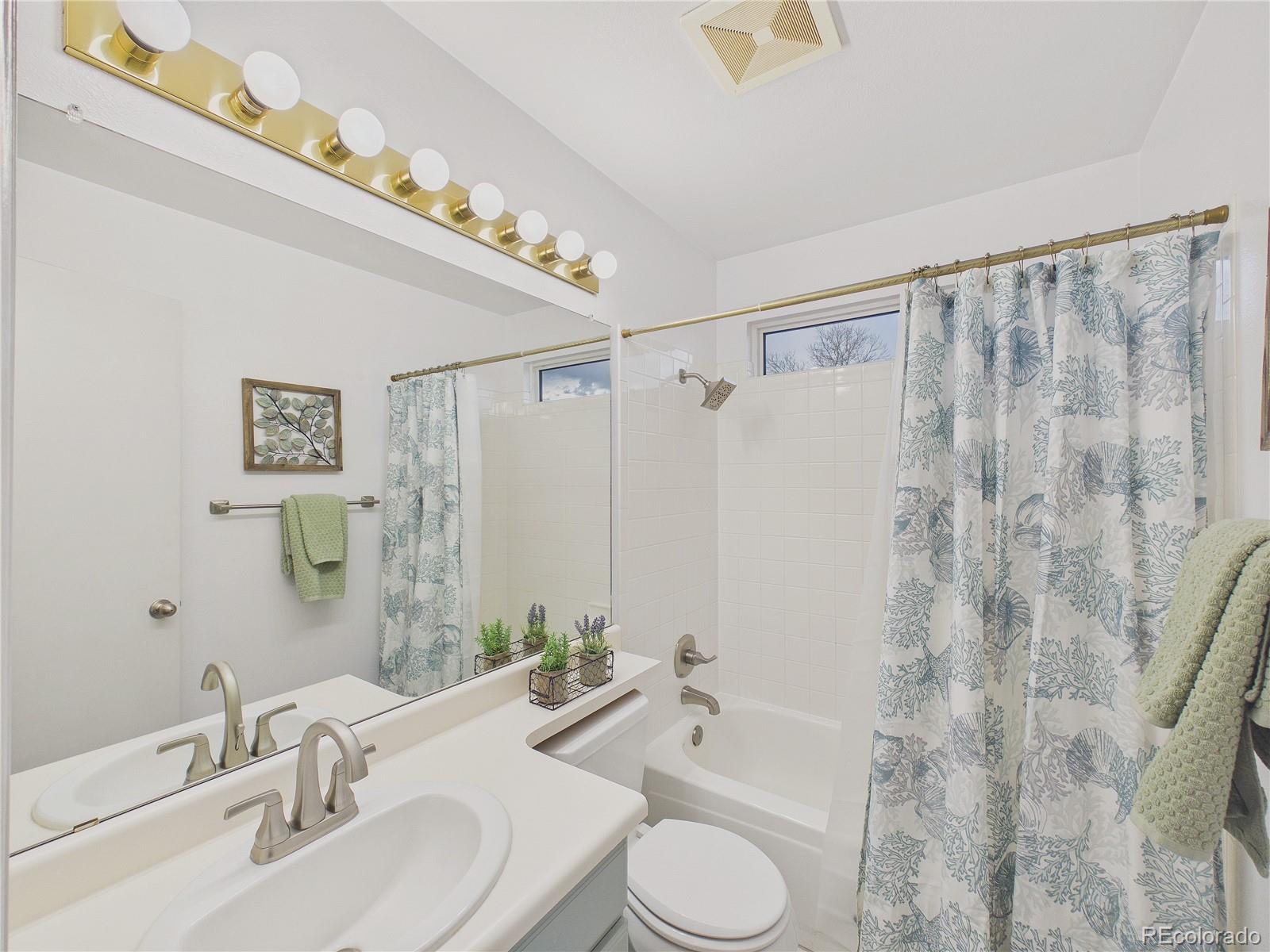 6888 Howell Street Arvada, CO 80004 - Photo 10 of 29