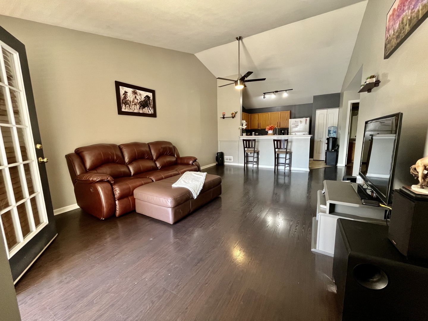 1450 McClure Road, Unit 1450 Aurora, IL 60505 - Photo 3 of 9