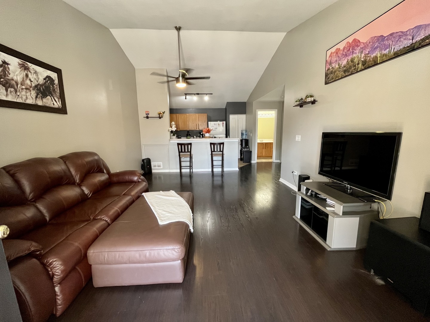 1450 McClure Road, Unit 1450 Aurora, IL 60505 - Photo 4 of 9