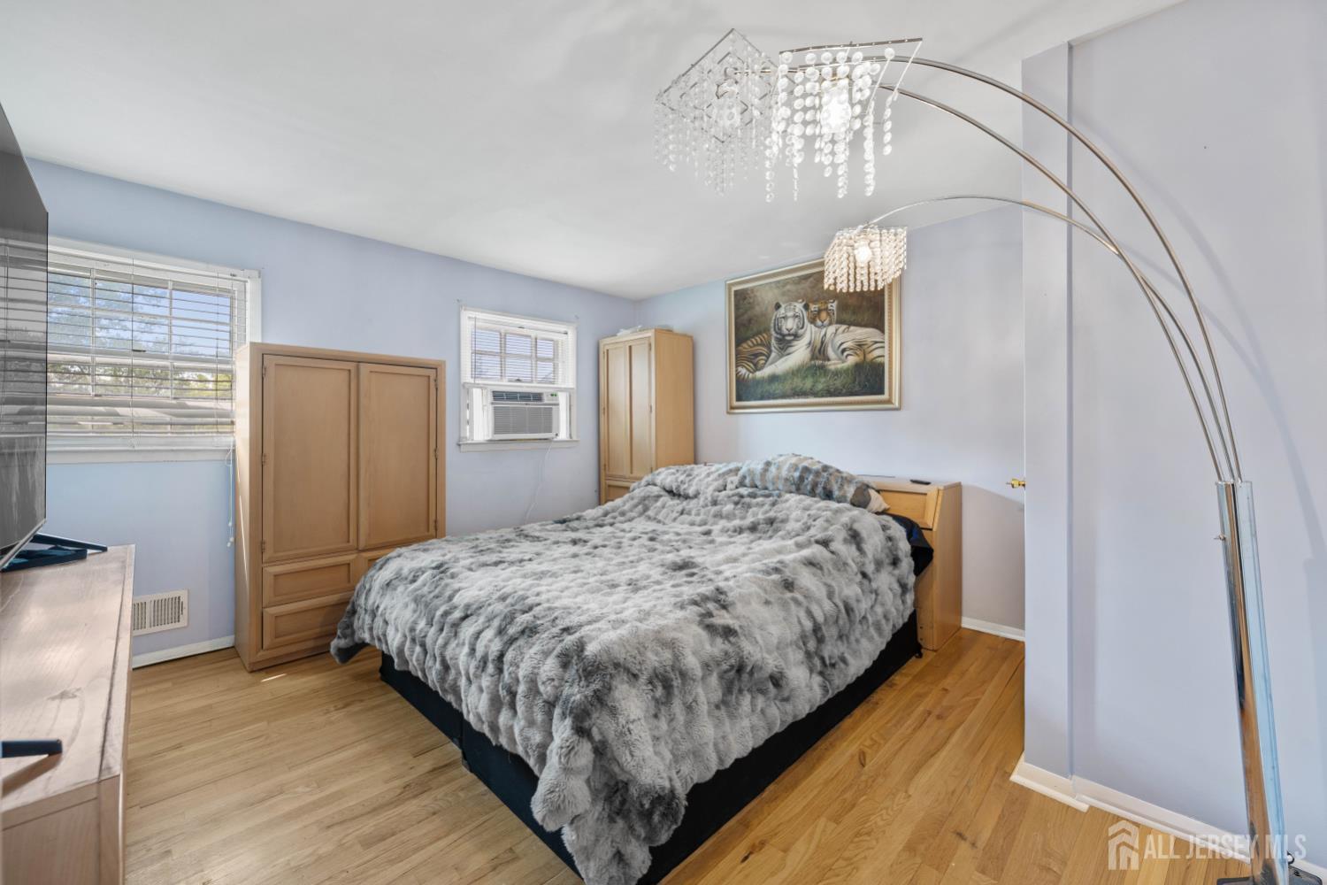 25 Hudson Road East Brunswick, NJ 08816 - Photo 16 of 34 Gallery Image 16