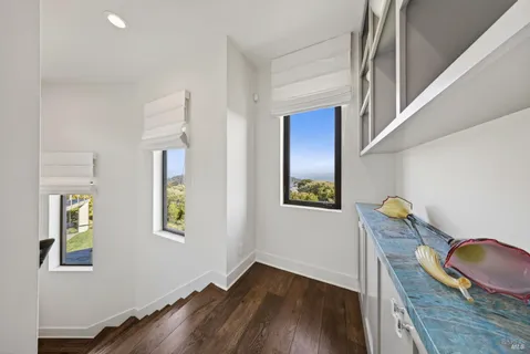 $11,495,000 | 616 Ridge Road, Tiburon, CA 94920