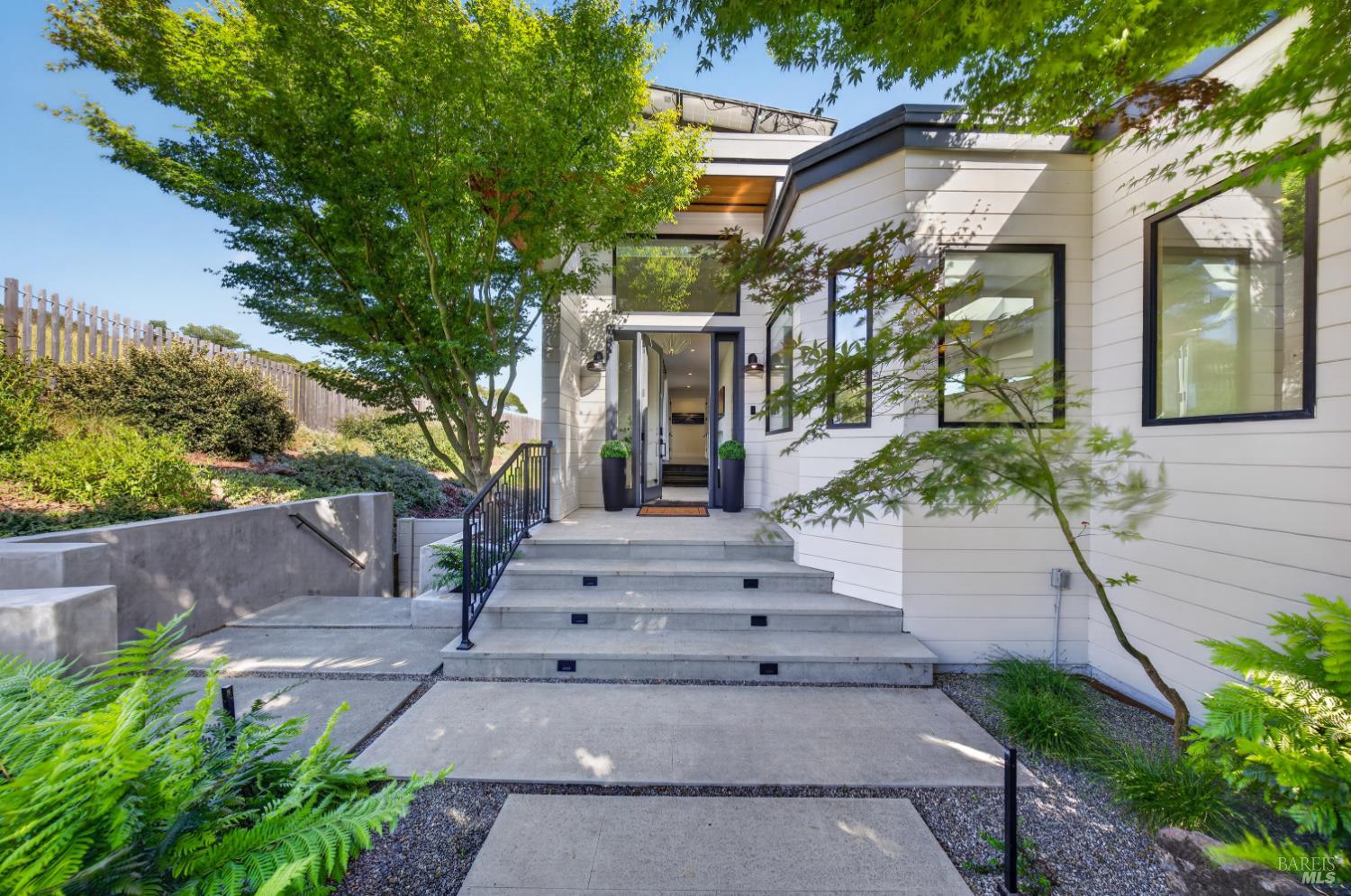 616 Ridge Road Tiburon, CA 94920 - Photo 7 of 81