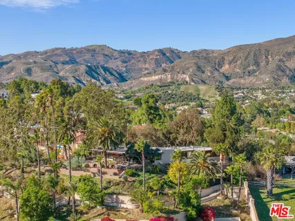 $1,999,000 | 17728 Ridgeway Road, Granada Hills, CA 91344