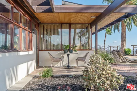 $1,999,000 | 17728 Ridgeway Road, Granada Hills, CA 91344