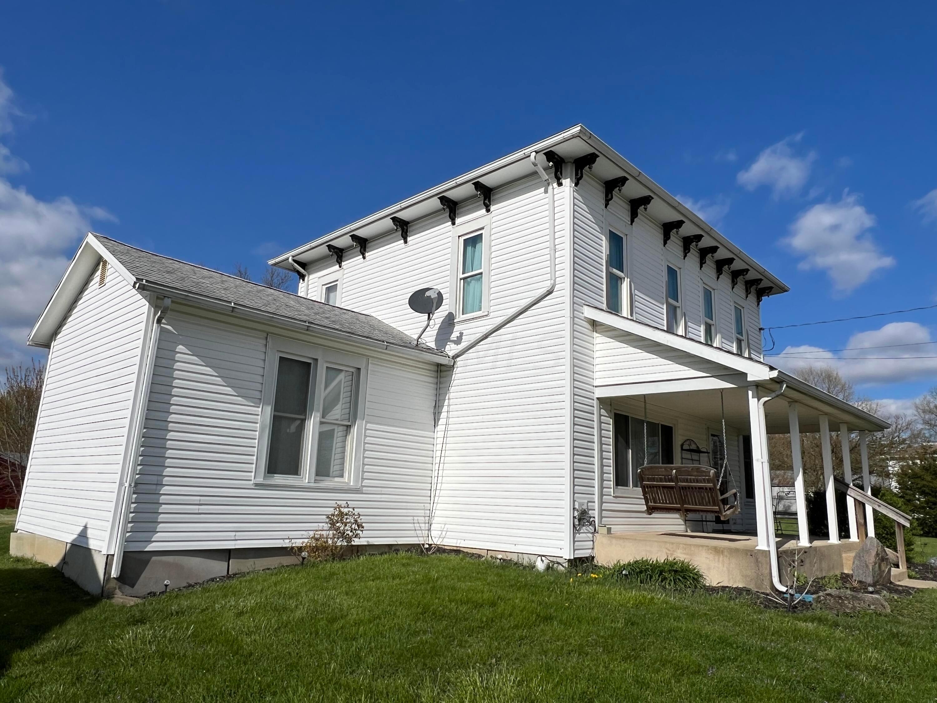 107 Union Street Edison, OH 43320 - Photo 3 of 47 Side View