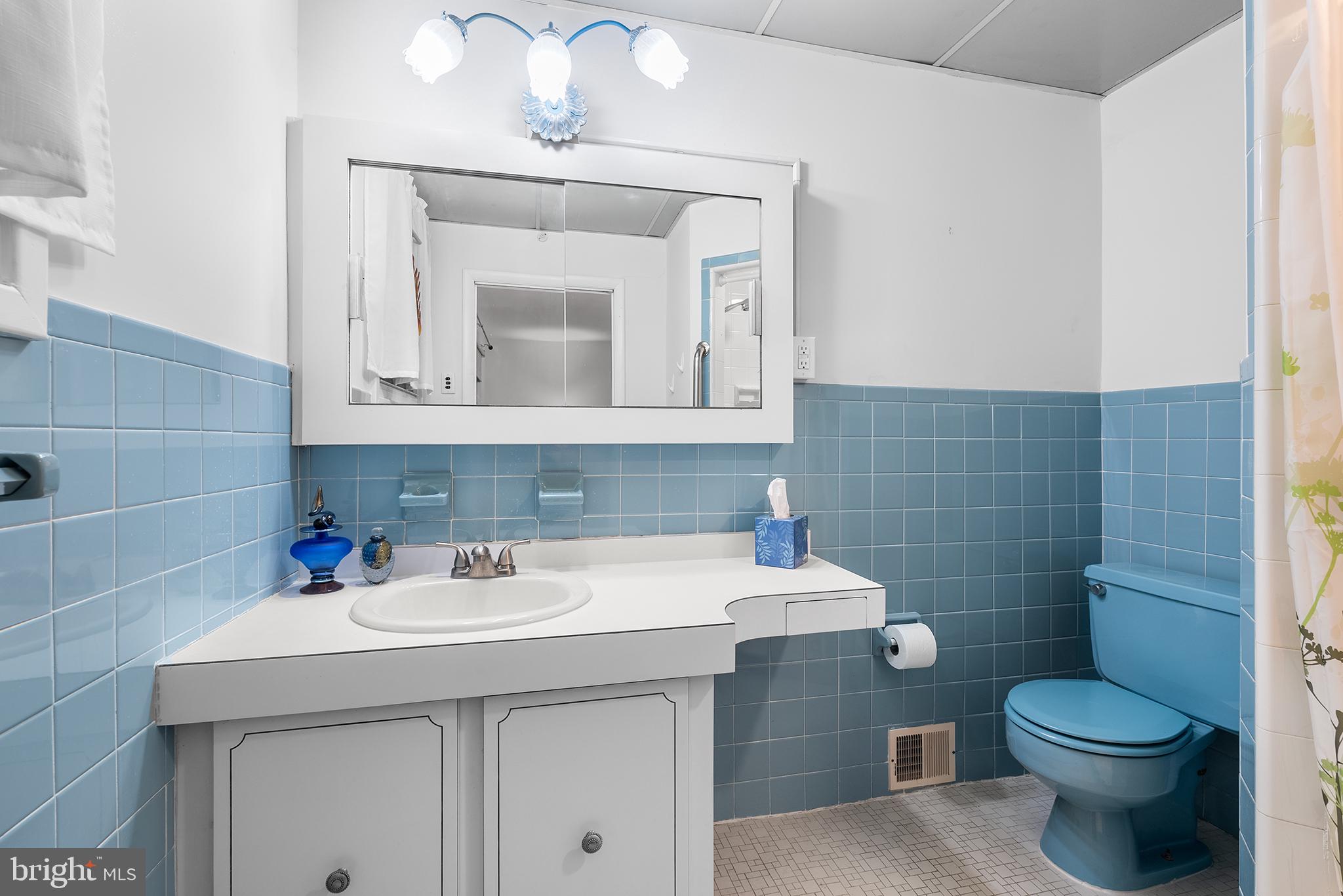 8314 Jenkintown Road Elkins Park, PA 19027 - Photo 18 of 34