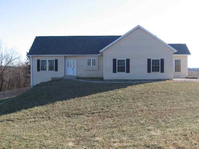 2325 North Cross Road Galena, IL 61036 - Photo 1 of 8 Gallery Image 1