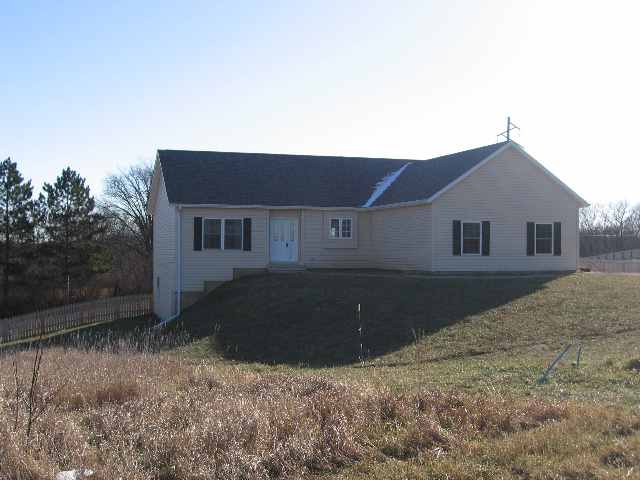 2325 North Cross Road Galena, IL 61036 - Photo 8 of 8 Gallery Image 8