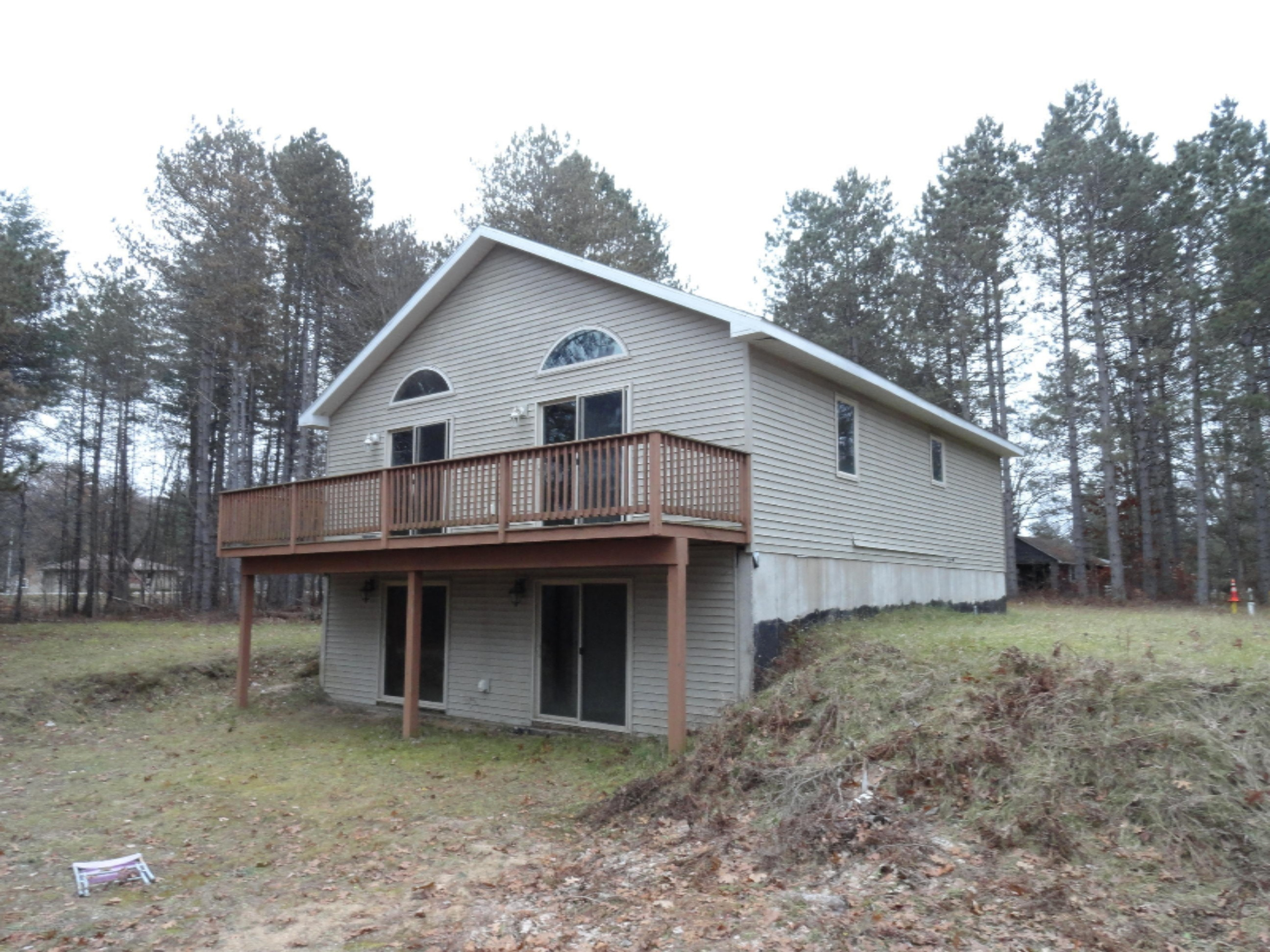 5132 North High Bridge Road Brethren, MI 49619 - Photo 1 of 18 13012450-bae0-4a13-b11b-1401bdf3ee86