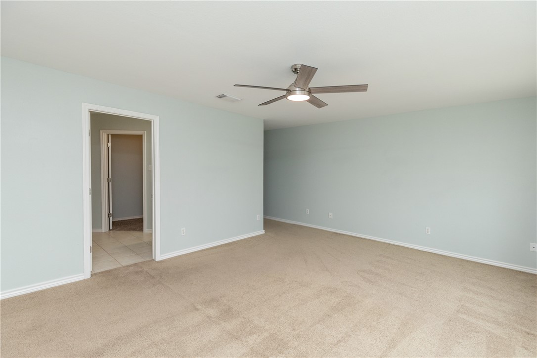 15409 Salt Cay Court, Unit F Corpus Christi, TX 78418 - Photo 20 of 35 a view of an empty room