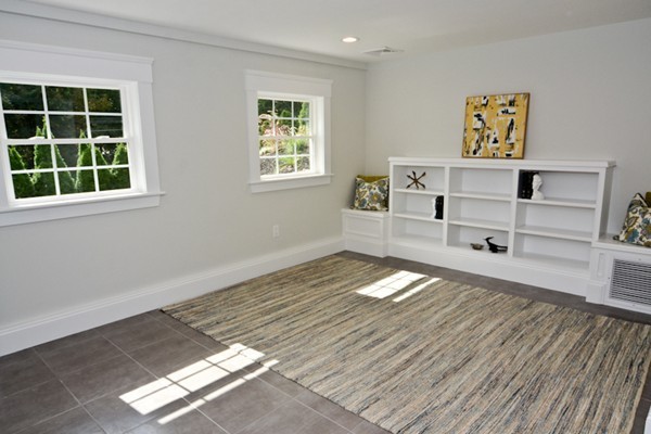 39 Lockeland Road Winchester, MA 01890 - Photo 27 of 29